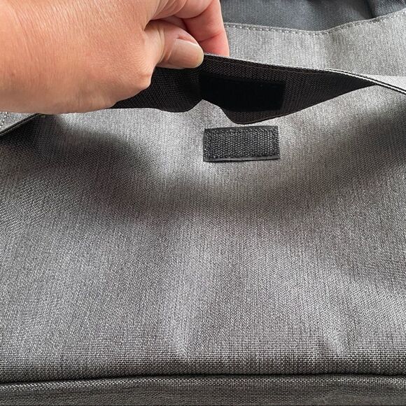 Targus Light Grey 14" Cypress Slimcase Laptop Bag With Ecosmart - Picture 7 of 10